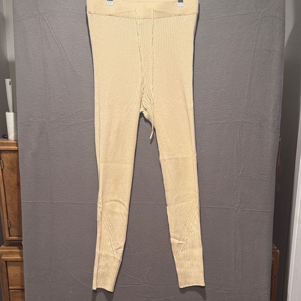 Varley Cream Textured Knit lounge pants